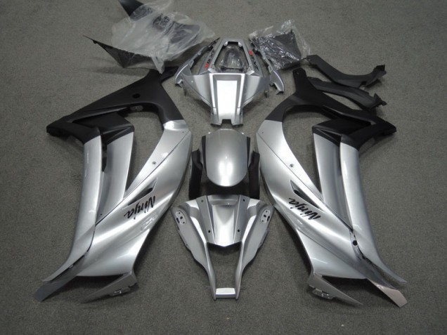 Carene Kawasaki ZX10R 11-15 - Argento Nero Ninja Carene Kawasaki ZX10R 11-15 - Argento Nero Ninja