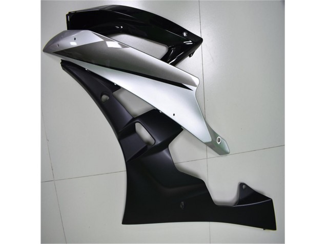 Carene & Plastica Yamaha R6 06-07 - Argento Nero Carene & Plastica Yamaha R6 06-07 - Argento Nero